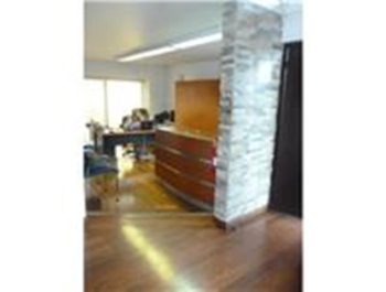 Arriendo casa-oficina