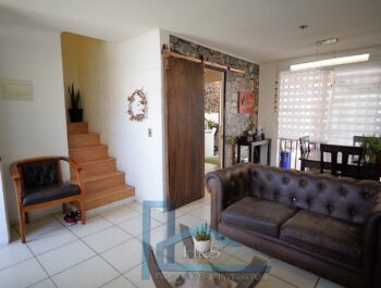 Cómoda Casa De Dos Pisos, Con Patio, Puente Alto Cómoda Casa De Dos Pisos, Con Patio, Puente Alto