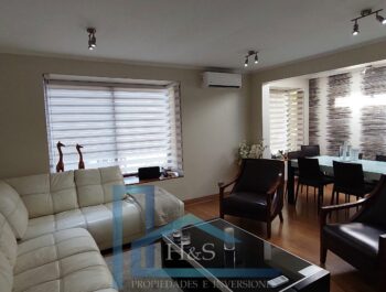 Casa Remodelada En Venta De 3dorm-4baños. En Las Condes