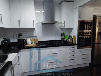 Casa Remodelada En Venta De 3dorm-4baños. En Las Condes