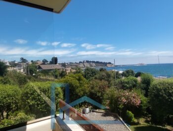 Excelente Depto. Con Privilegiada Ubicación Y Vista Al Mar.