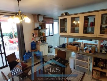 Venta Casa Peñalolén 4d-2b. Regularizada.